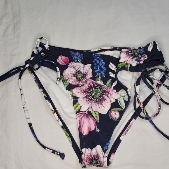 Bikini Bottom Large Lace Up‎ Tie Sides Navy Background Floral New No Tags - Picture 4 of 4